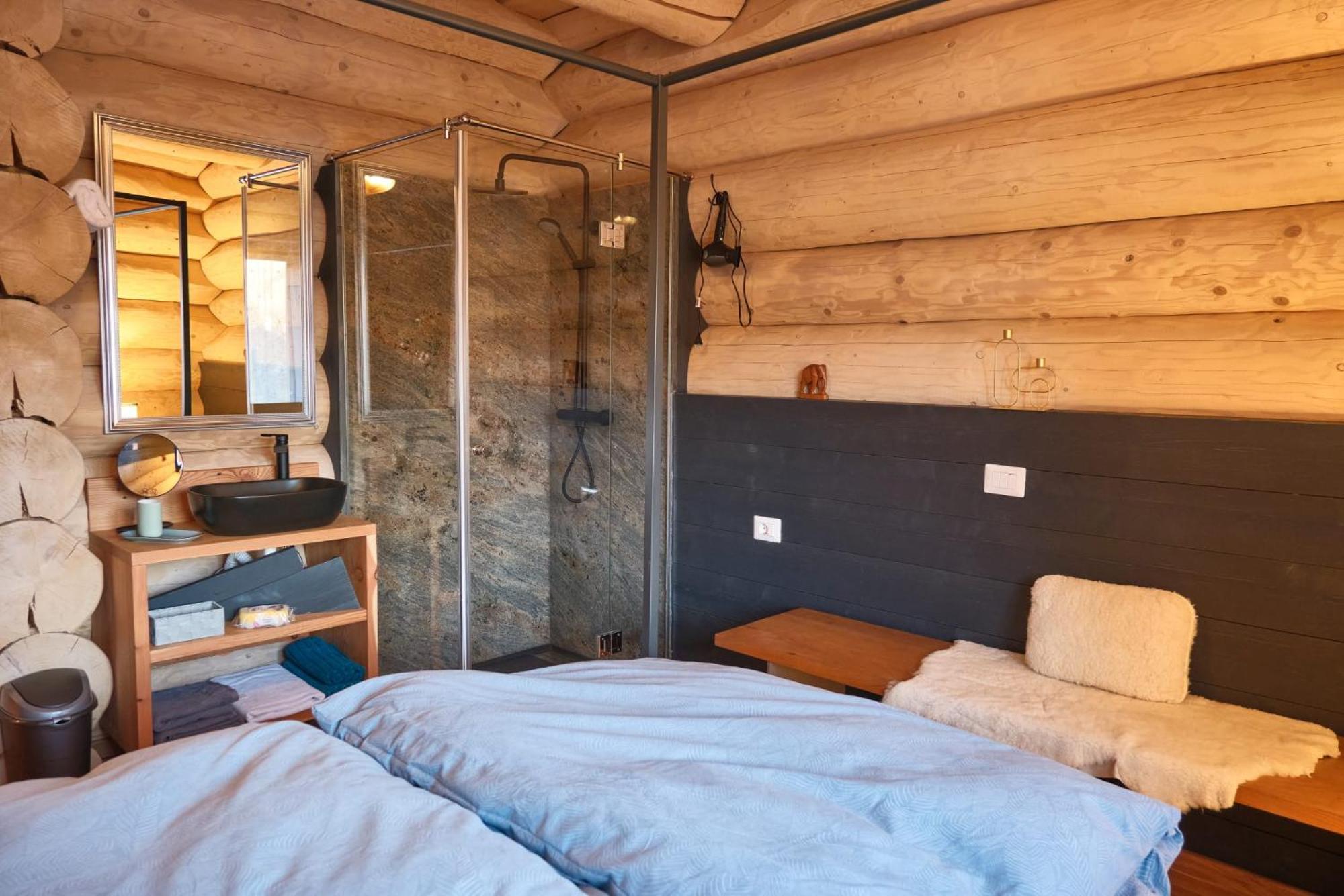 Ralph Cabin- Apuseni Mountains, Transylvania Bucium  Eksteriør billede