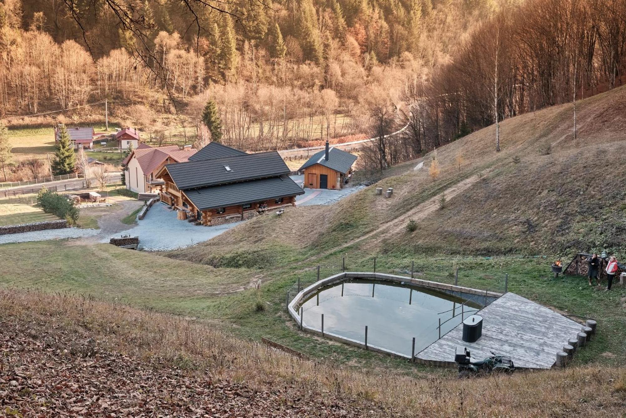Ralph Cabin- Apuseni Mountains, Transylvania Bucium  Eksteriør billede